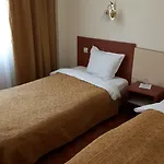 Primavera 2 Hotel 2*